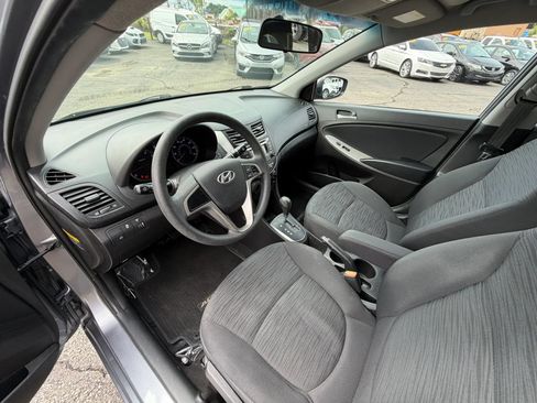 Used 2017 Hyundai Accent SE FWD image 19