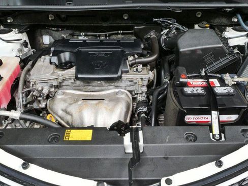 Used 2014 Toyota RAV4 XLE FWD image 31