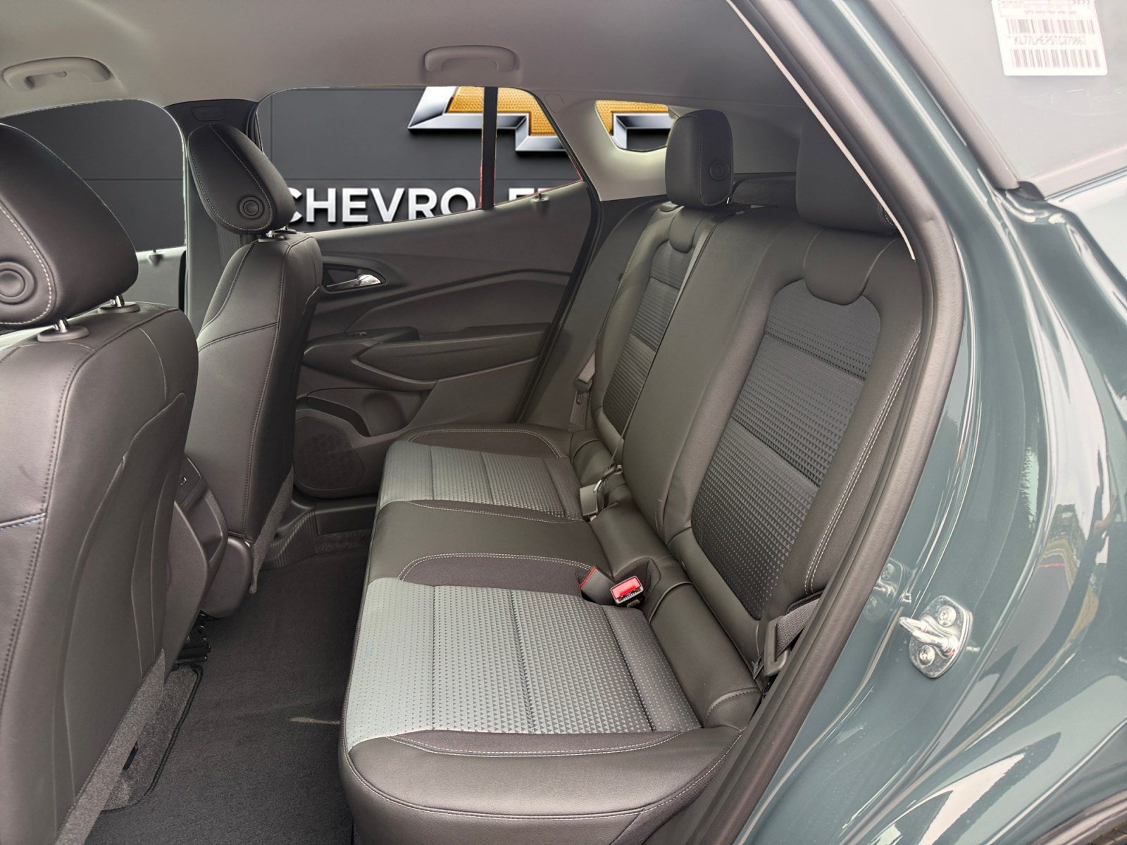 New 2026 Chevrolet Trax LT w/ LT Convenience Package FWD image 19