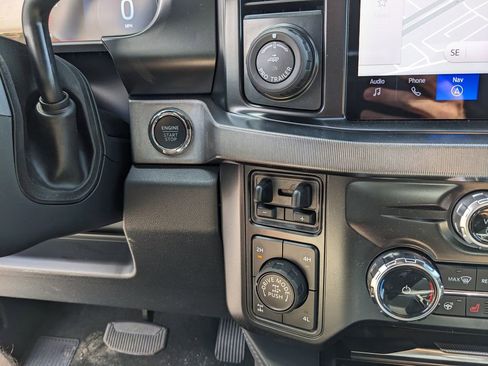 New 2026 Ford F250 Platinum w/ Tremor Off-Road Package AWD/4WD image 24