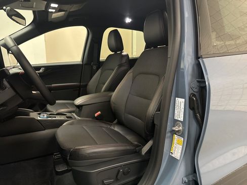 New 2026 Ford Escape ST-Line w/ Tech Pack #1 image 3