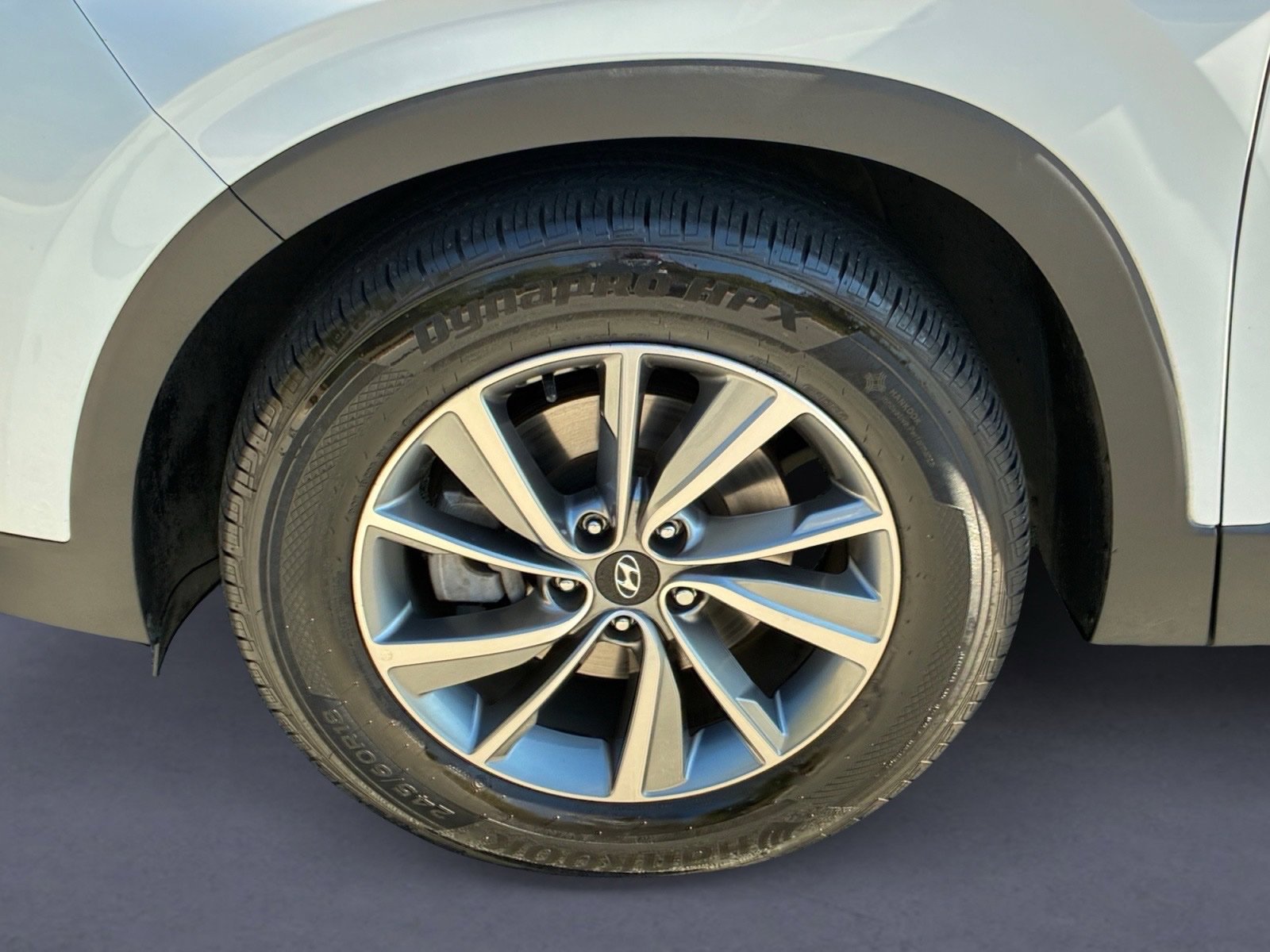 Used 2019 Hyundai Santa Fe Limited FWD image 9