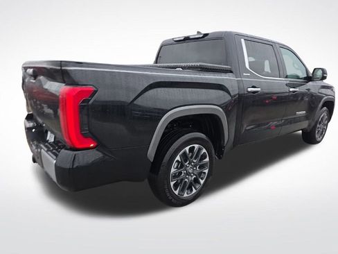 Used 2025 Toyota Tundra Limited image 38