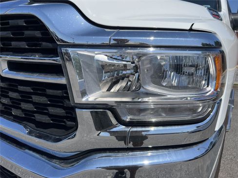 Used 2024 RAM 2500 Big Horn AWD/4WD image 8