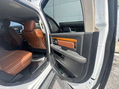 Used 2016 RAM 1500 Laramie Longhorn w/ Convenience Group AWD/4WD image 25