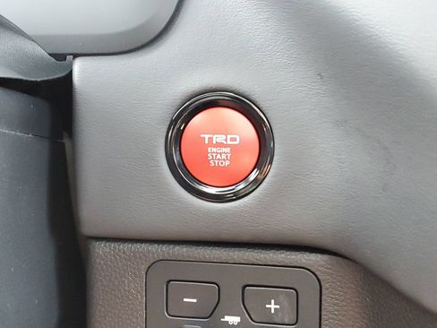 New 2026 Toyota Tundra Platinum AWD/4WD image 30