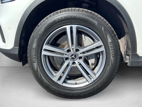 Used 2021 Mercedes-Benz GLC 300 4MATIC image 9