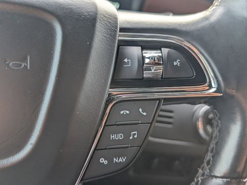 Used 2018 Lincoln Navigator L Reserve w/ Technology Package image 15