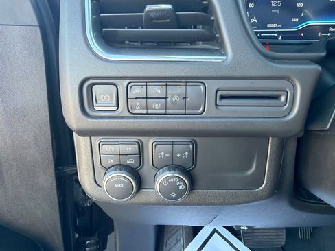Used 2023 Chevrolet Tahoe LT w/ LT Signature Plus Package AWD/4WD image 24