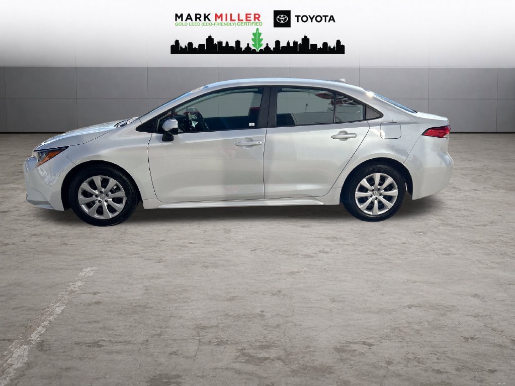 Certified 2025 Toyota Corolla LE FWD image 2