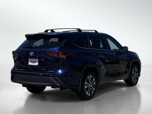 Certified 2026 Toyota Highlander XLE AWD/4WD image 8