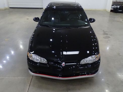 Used 2002 Chevrolet Monte Carlo SS w/ Pace Car Replica Pkg FWD image 23
