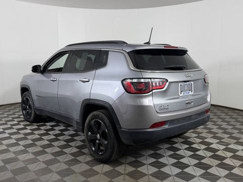 Used 2018 Jeep Compass Latitude w/ Popular Equipment Group AWD/4WD image 7