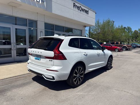 Used 2023 Volvo XC60 B5 Plus w/ Protection Package Premier image 3