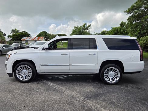 Certified 2018 Cadillac Escalade ESV Platinum RWD image 2