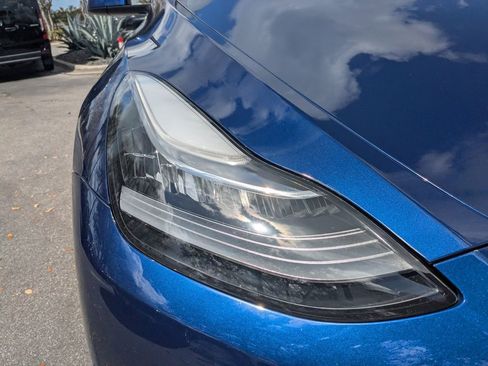 Used 2023 Tesla Model Y Long Range image 17