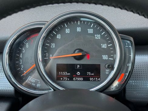 Used 2020 MINI Cooper 4-Door Hardtop w/ Storage Package image 27