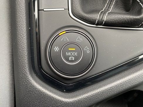 New 2025 Volkswagen Taos S image 44