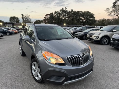 Used 2015 Buick Encore FWD image 1