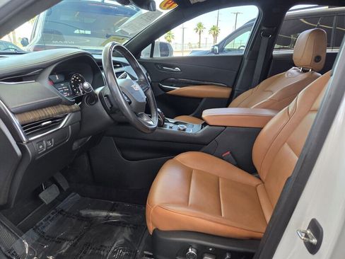 Used 2019 Cadillac XT4 Premium Luxury w/ Driver Assist Package AWD/4WD image 13
