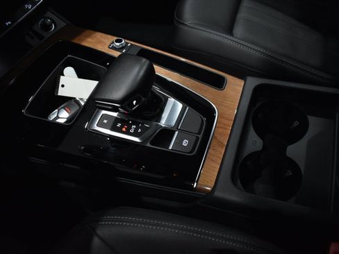 Used 2023 Audi Q5 2.0T Premium w/ Convenience Package image 22