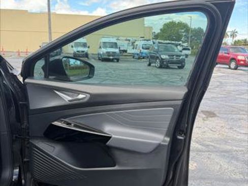 Used 2023 Volkswagen ID.4 Pro S image 13