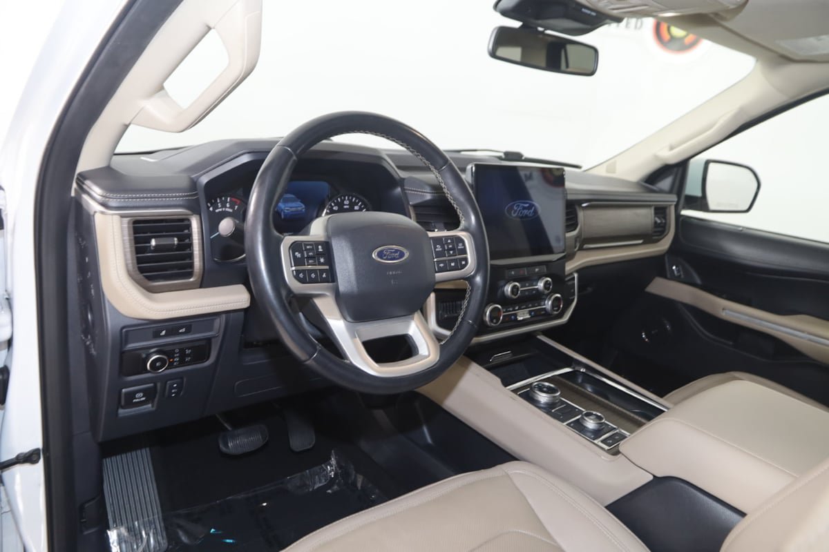 Used 2024 Ford Expedition Limited AWD/4WD image 25