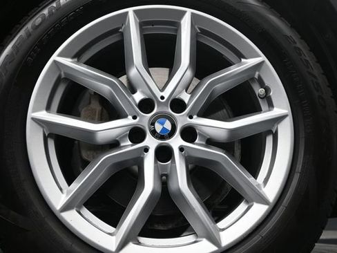 Used 2023 BMW X5 sDrive40i w/ Premium Package RWD image 9