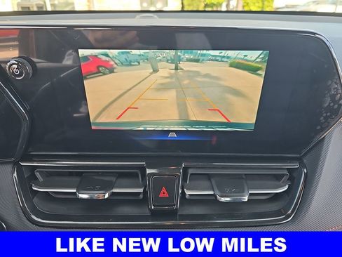 Used 2025 Chevrolet TrailBlazer RS w/ Driver Confidence Package image 22