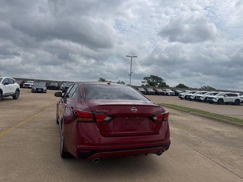 Certified 2025 Nissan Altima 2.5 SL image 18