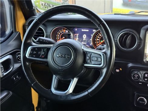 Used 2019 Jeep Wrangler Unlimited Sahara w/ Quick Order Package 24M Moab AWD/4WD image 36