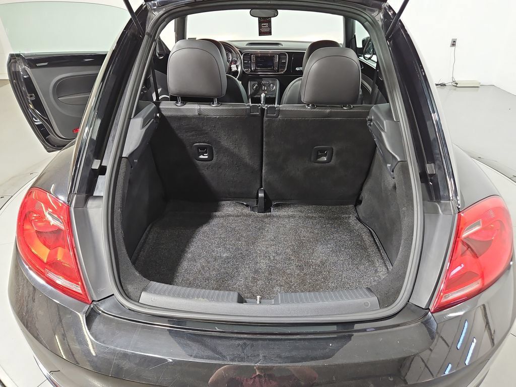 Used 2016 Volkswagen Beetle 1.8T SE FWD image 21
