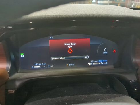 Used 2023 Lincoln Aviator Grand Touring w/ Elements Package Plus AWD/4WD image 9