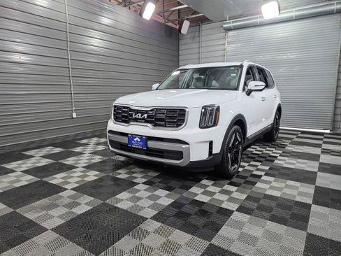 Used 2023 Kia Telluride S w/ S Sunroof Package image 42