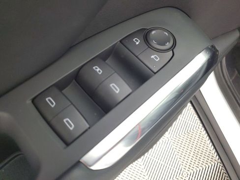 New 2026 Chevrolet Traverse LT w/ Sun and Wheel Package image 30