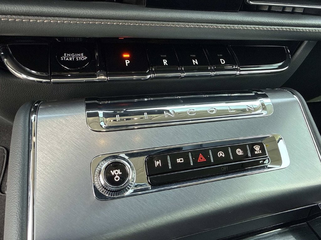 New 2027 Lincoln Aviator 2WD image 29
