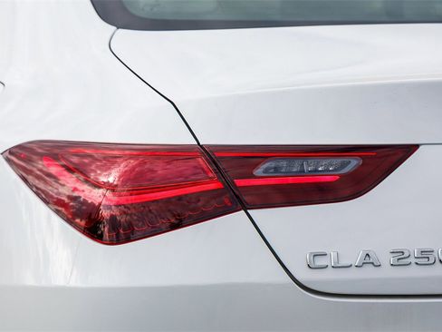 New 2025 Mercedes-Benz CLA 250 image 8