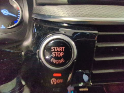 Used 2019 BMW M550i xDrive image 18