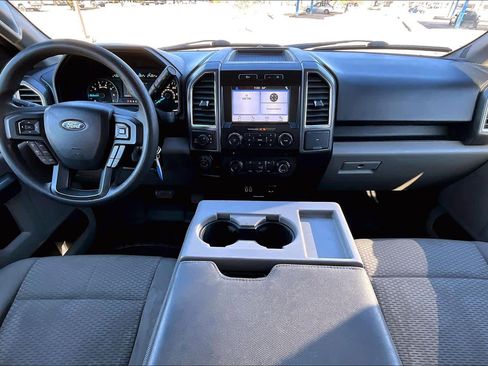 Used 2017 Ford F150 XLT w/ Trailer Tow Package image 15