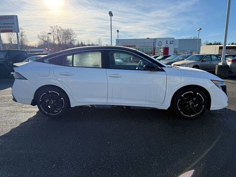 New 2026 Nissan Sentra SR w/ SR Premium Package image 8