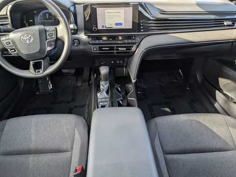 Used 2025 Toyota Camry LE FWD image 11