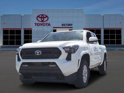 New 2025 Toyota Tacoma SR5