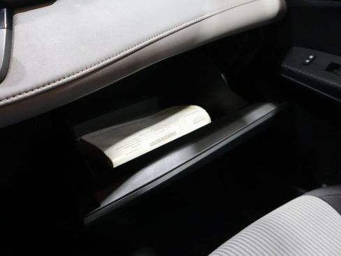 Used 2015 Toyota RAV4 XLE image 30