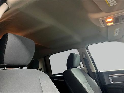 Used 2021 RAM 1500 Classic SLT AWD/4WD image 27