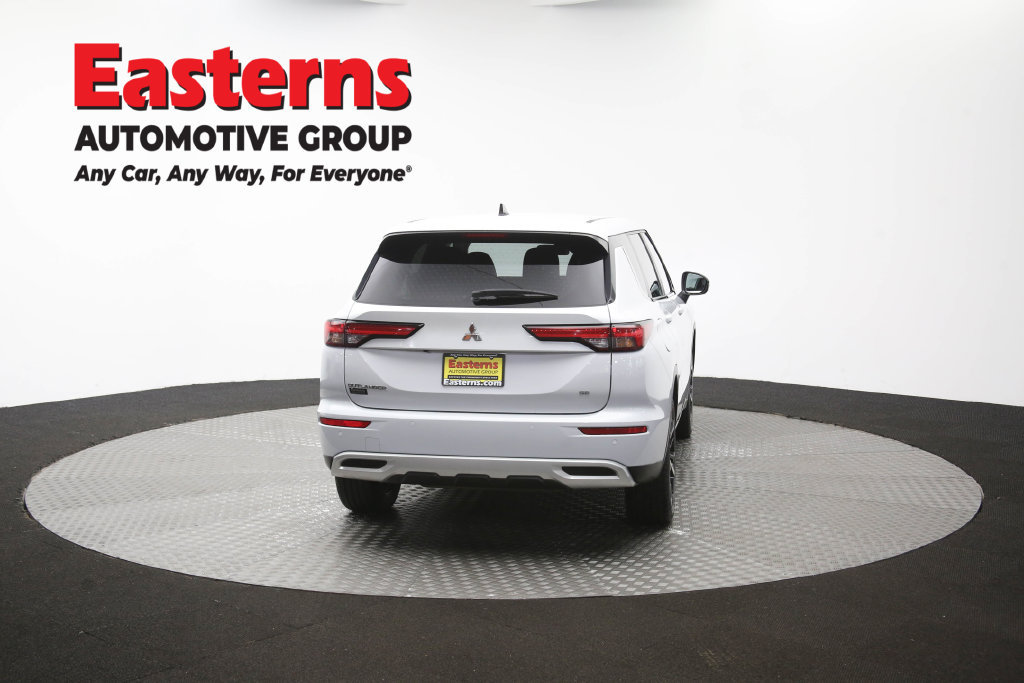 Used 2024 Mitsubishi Outlander SE AWD/4WD image 40