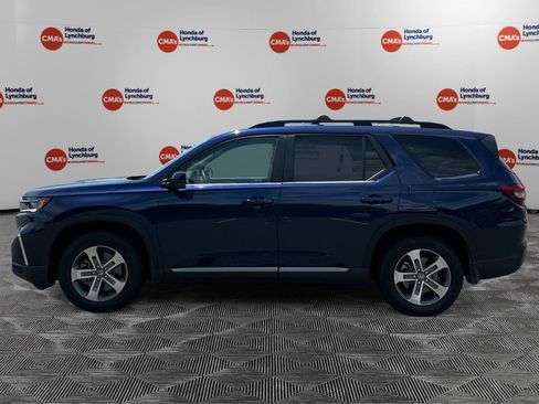 Used 2025 Honda Pilot EX-L image 2