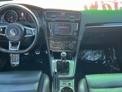 Used 2017 Volkswagen GTI Autobahn image 7