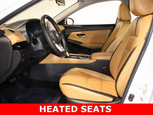 Used 2025 Nissan Sentra SV w/ SV Premium Package image 16