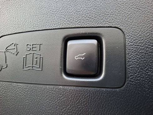 Used 2021 Lincoln Corsair AWD w/ Equipment Group 101A image 27