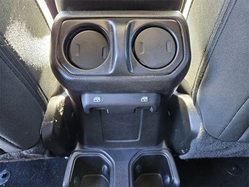 Used 2019 Jeep Wrangler Unlimited Sport S image 11